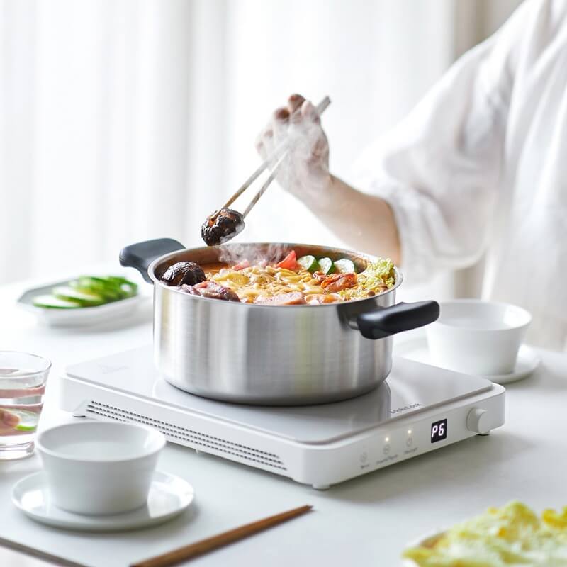 Bếp điện và bếp từ khác nhau như thế nào trong căn bếp hiện đại